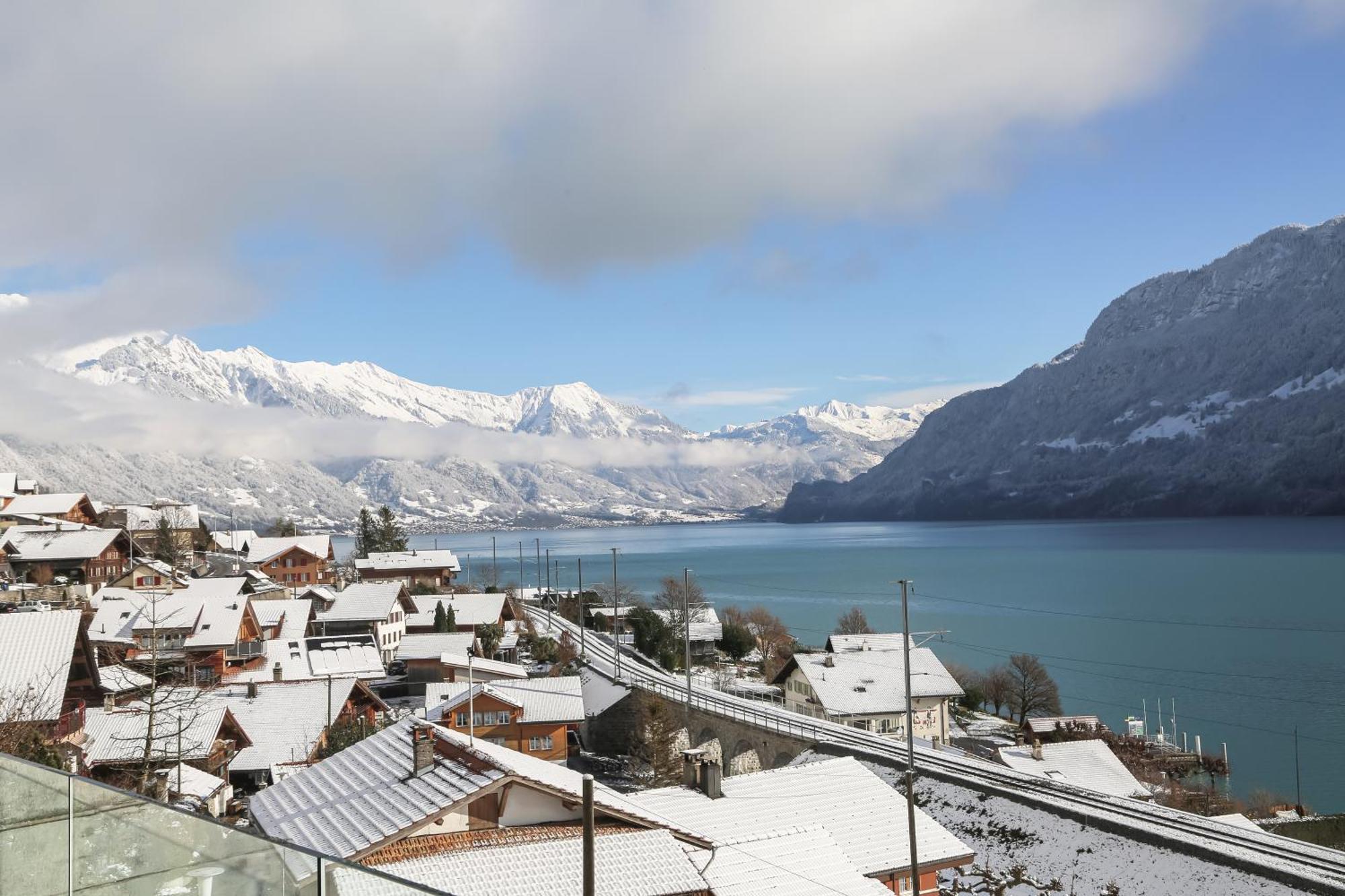 Hotel Lakeview Bei Interlaken Niederried bei Interlaken Exterior photo